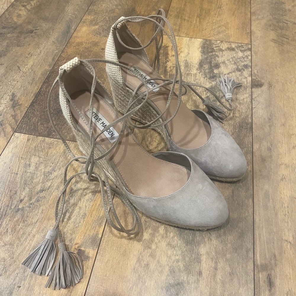 STEVE MADDEN Bestow Lace up wedges, Size 9.5M